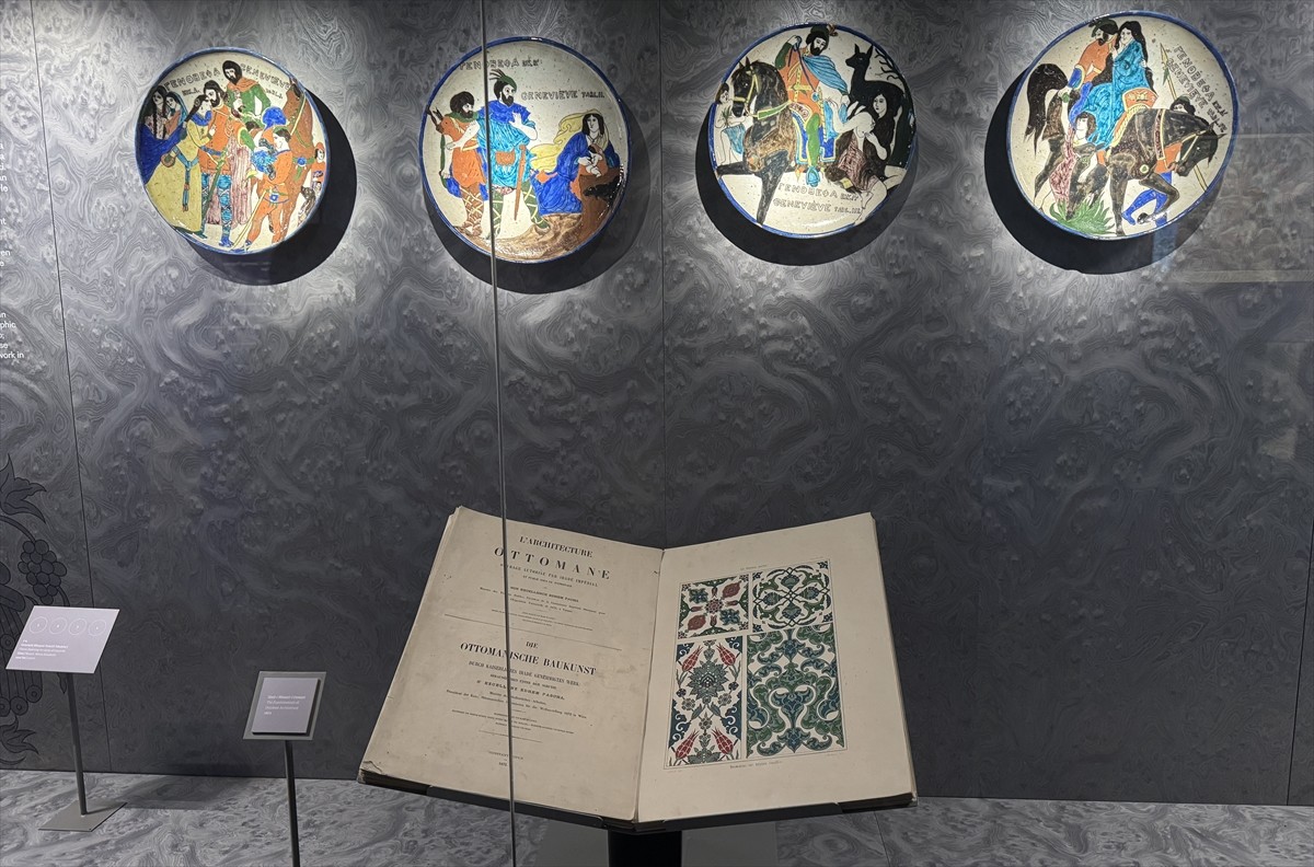 Pera Müzesi'nin kuruluşunun 20. yılına özel hazırladığı "Sıradışı Minas: Kütahya Çini ve...