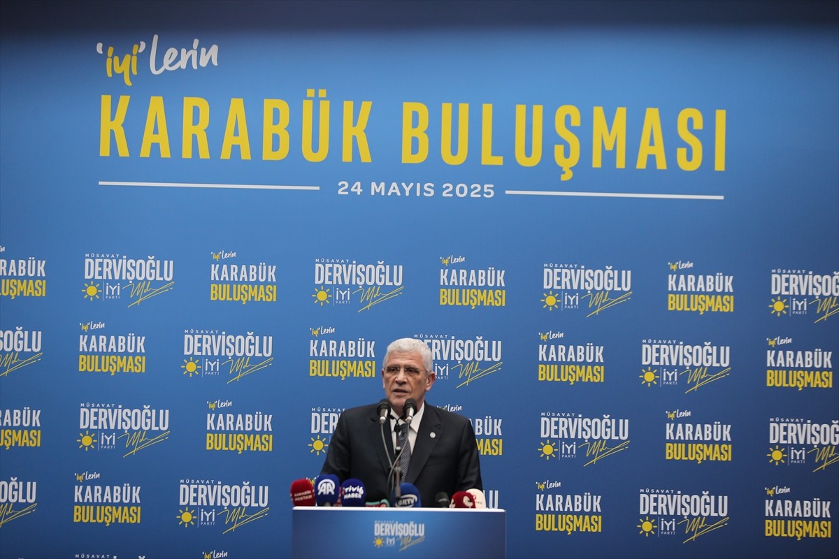 Programları kapsamında Karabük’e gelen İYİ Parti Genel Başkanı Müsavat Dervişoğlu (fotoğrafta)...