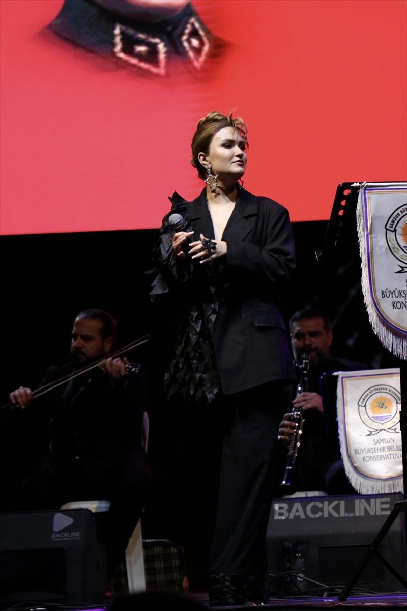 Samsun'da 19 Mayıs Atatürk'ü Anma, Gençlik ve Spor Bayramı kutlamaları kapsamında "Gençlik...