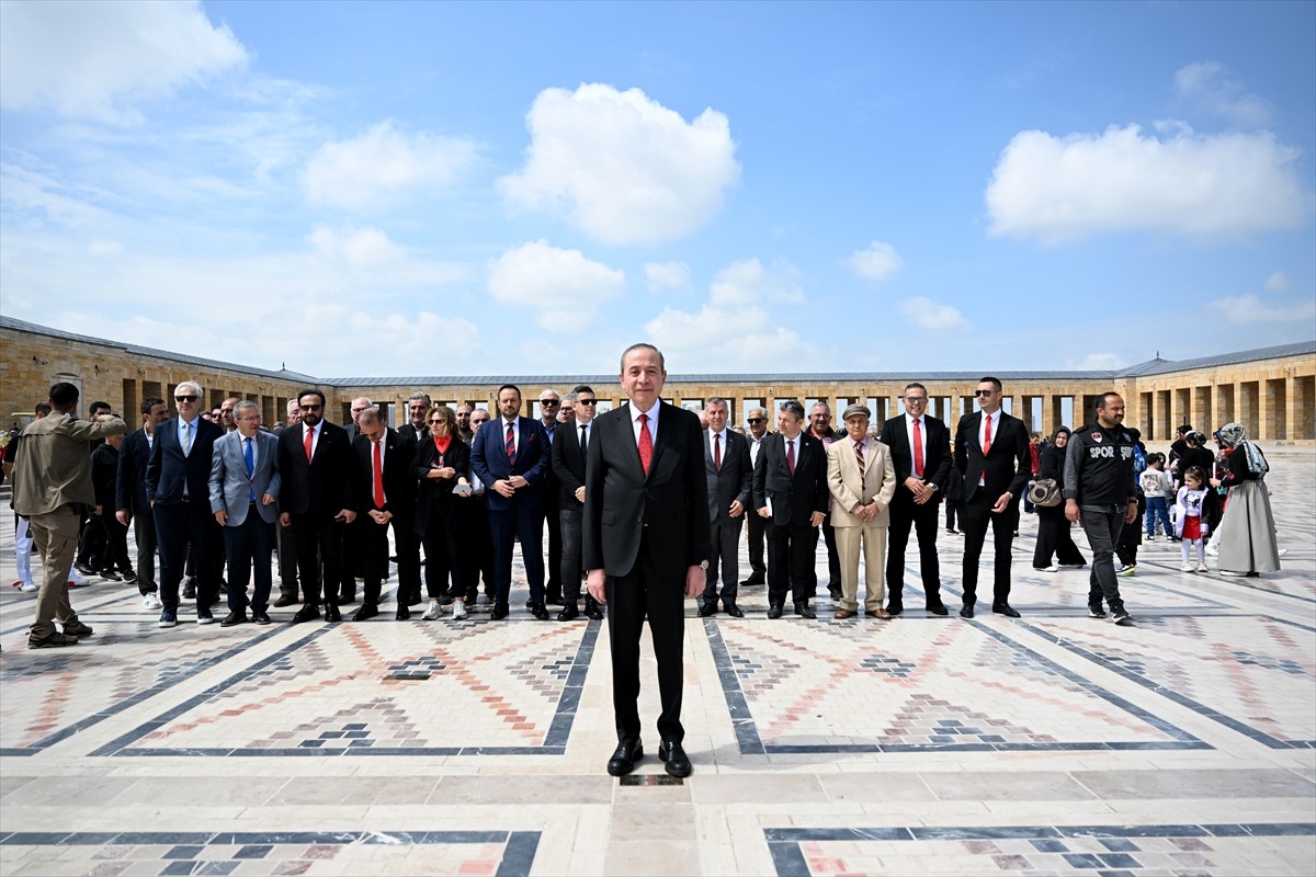 Süper Lig'e yükselen Gençlerbirliği Kulübü'nün başkanı Osman Sungur, yönetimi, teknik kadrosu...