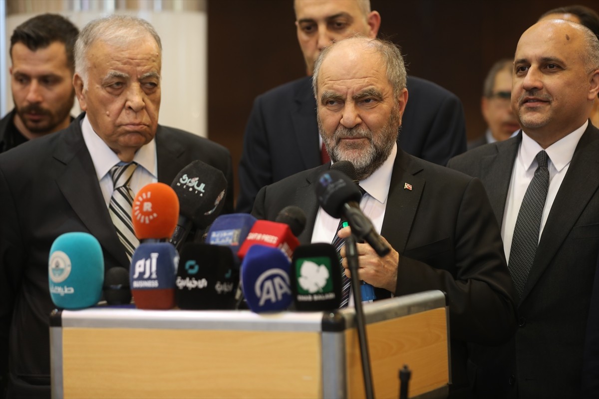 Suriye'de Baas rejiminin yıkılmasının ardından başkent Şam'da, çok sayıda Türk şirketinin...