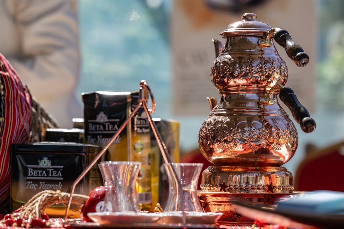 Suudi Arabistan'ın Ankara Büyükelçisi Fahad bin Assaad Abu Al-Nasr'ın eşi ve Ankara Asya-Pasifik...