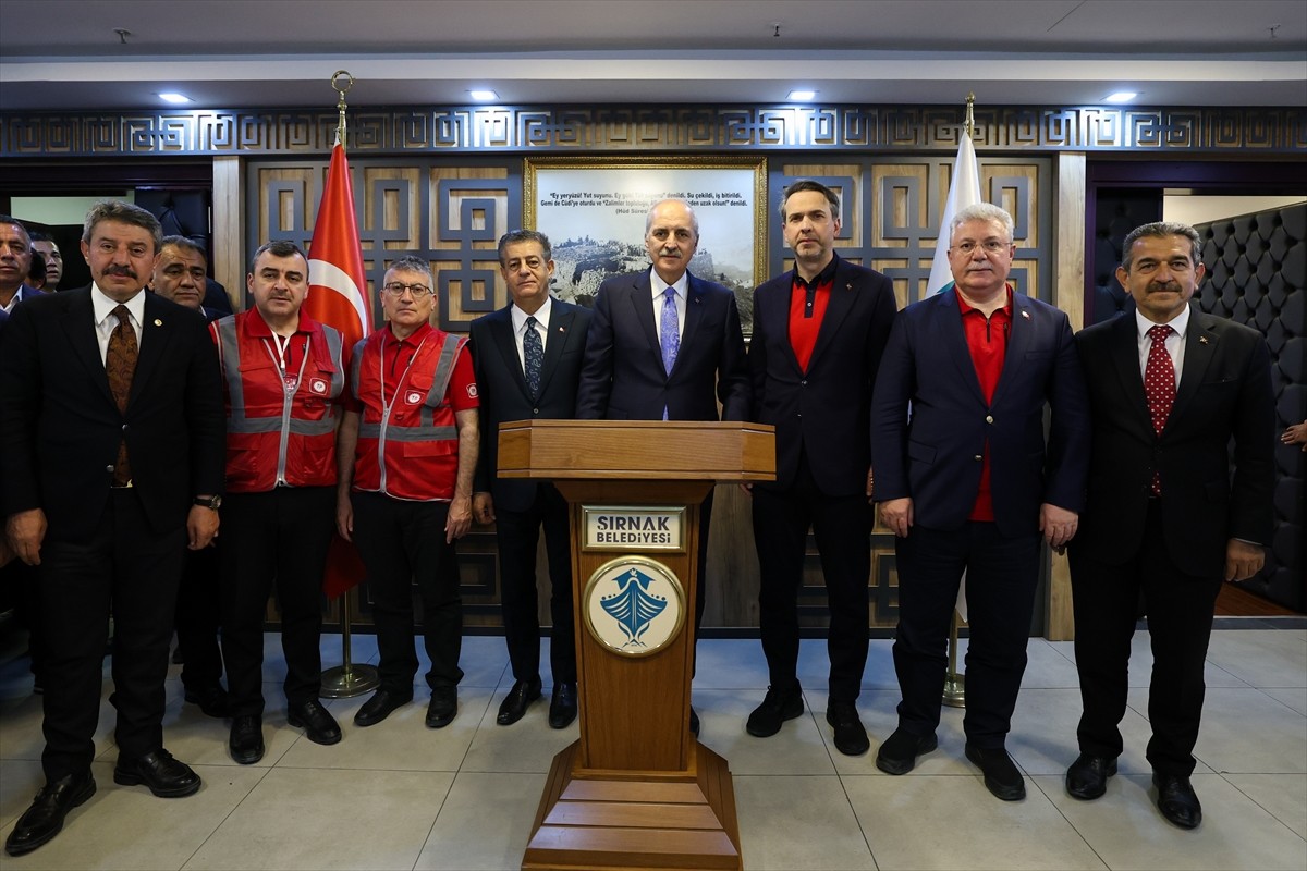 TBMM Başkanı Numan Kurtulmuş, çeşitli programlara katılmak üzere geldiği Şırnak'ta, belediyeyi...