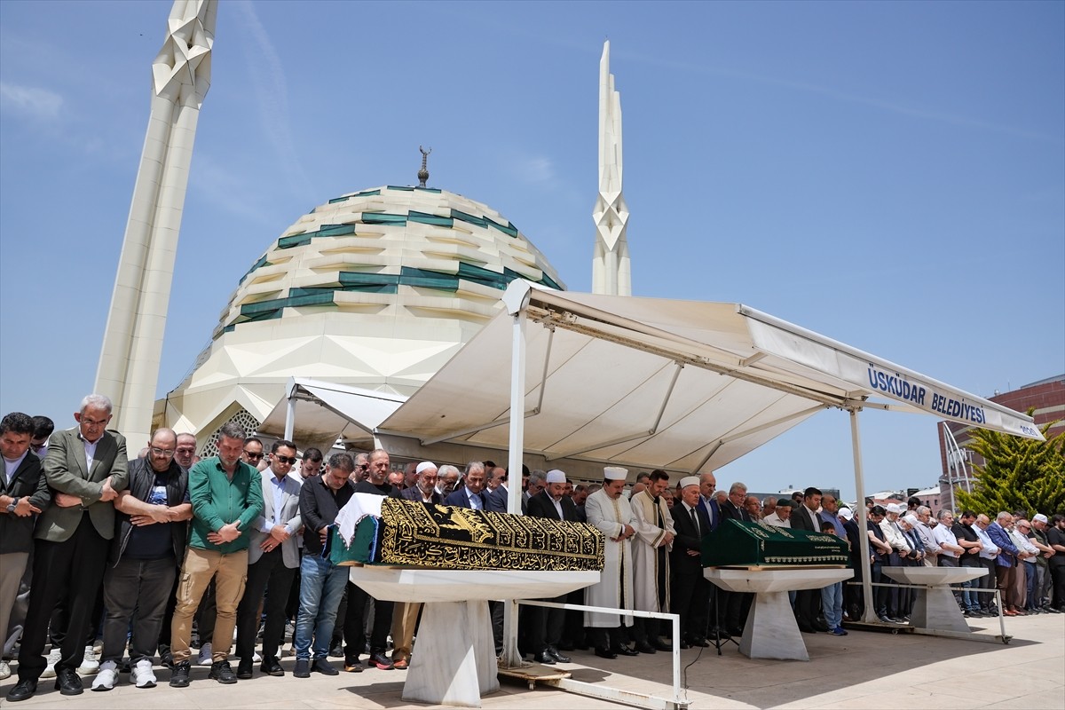 TBMM Başkanı Numan Kurtulmuş, vefat eden Marmara Üniversitesi İlahiyat Fakültesi emekli Öğretim...