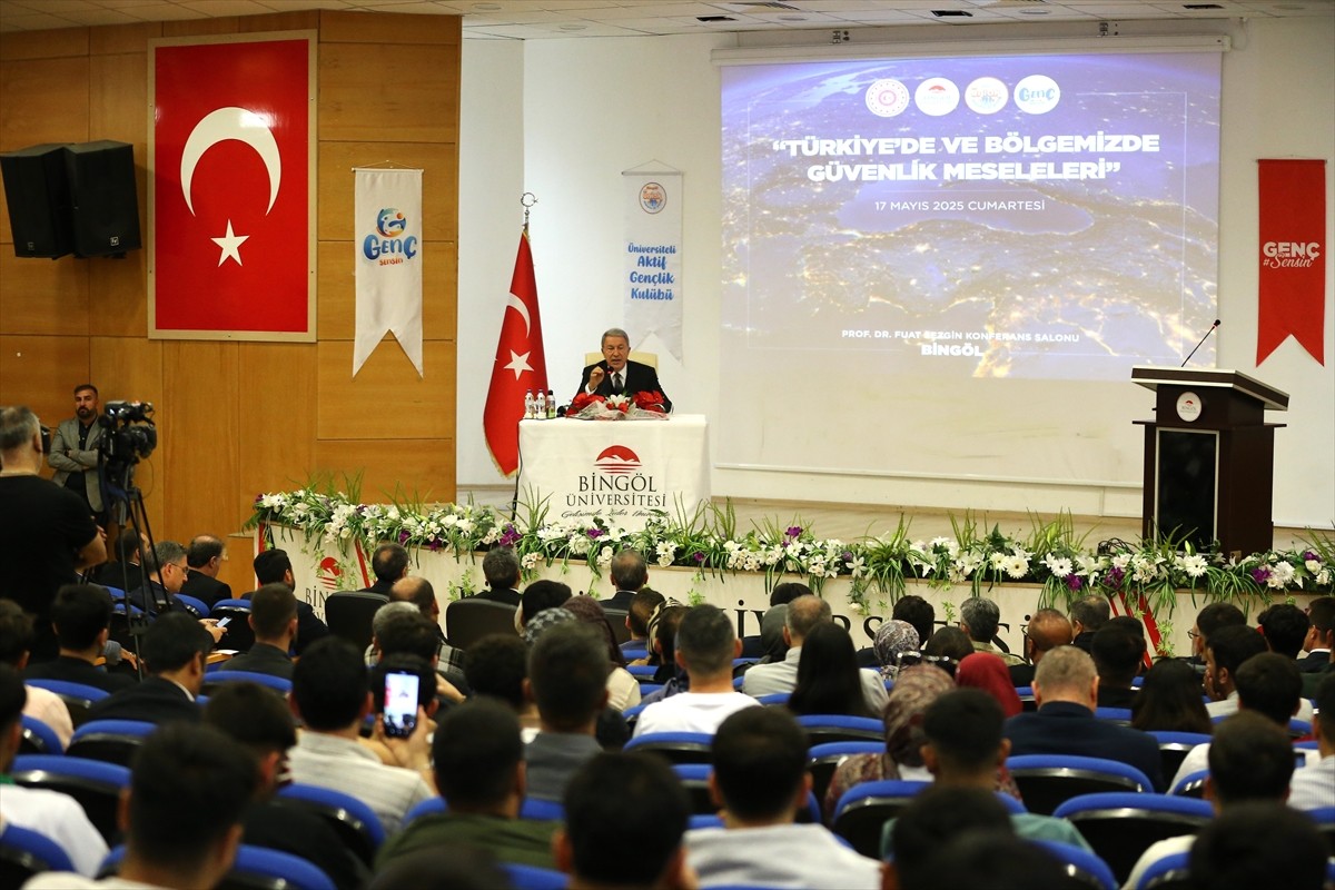 TBMM Milli Savunma Komisyonu Başkanı ve AK Parti Kayseri Milletvekili Hulusi Akar, Bingöl...