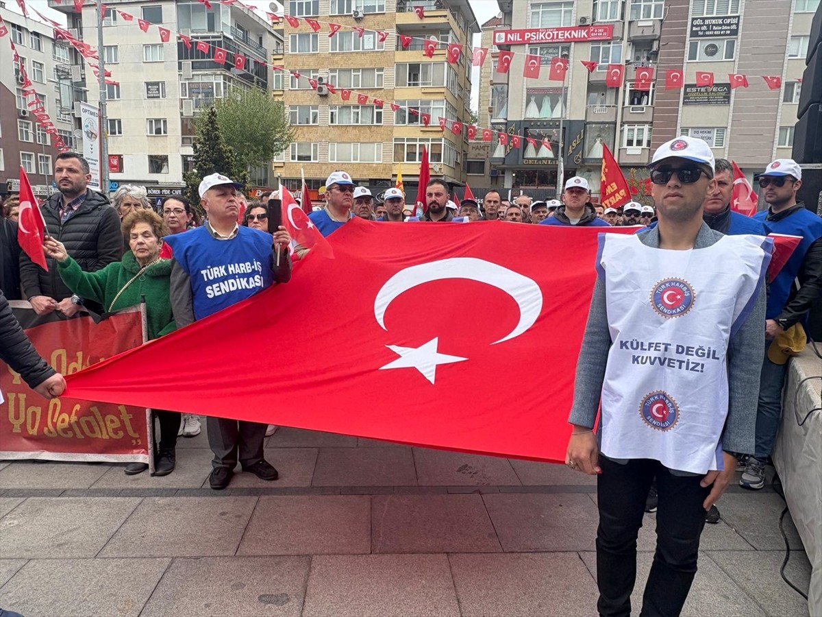 Tekirdağ'ın Çorlu ilçesinde, 1 Mayıs Emek ve Dayanışma Günü çeşitli etkinliklerle...