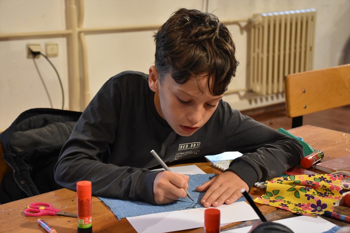 Trabzon'da bu yıl 25'incisi gerçekleştirilen Uluslararası Karadeniz Tiyatro Festivali, çeşitli...