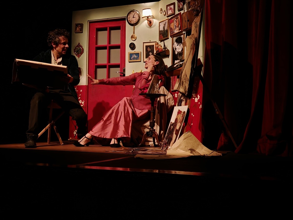 Trabzon'da düzenlenen, "25. Uluslararası Karadeniz Tiyatro Festivali" kapsamında Fransa'nın...