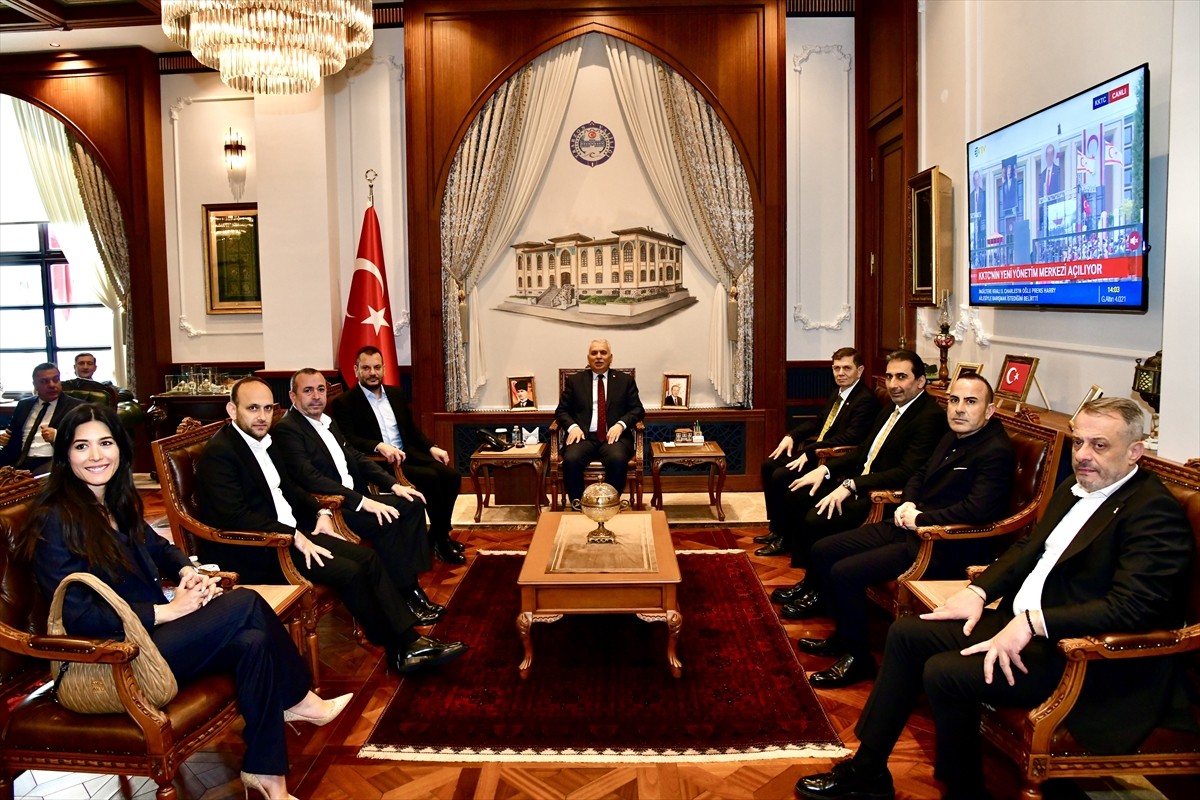 Trabzonspor Kulübü ile İbrahim Erdemoğlu Spor Lisesi arasında iş birliği protokolü imzalandı....