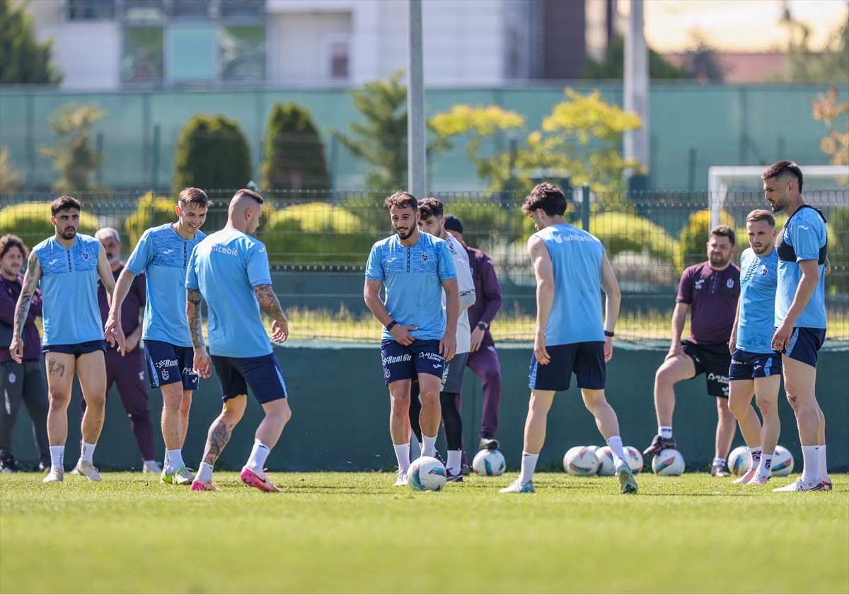 Trabzonspor, Trendyol Süper Lig'in 37. haftasında oynayacağı Reeder Samsunspor maçının...
