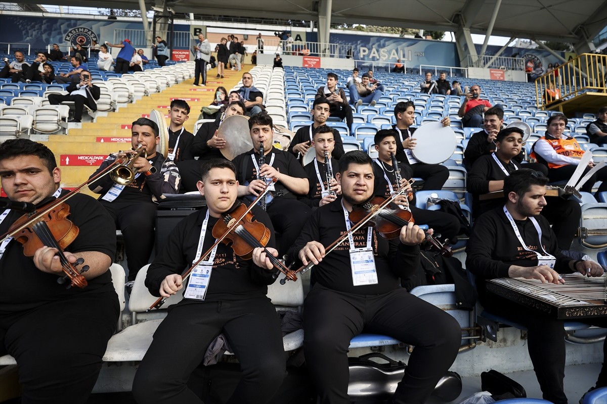 Trendyol Süper Lig'in 34. haftasında Kasımpaşa ile Trabzonspor arasında oynanan karşılaşma...