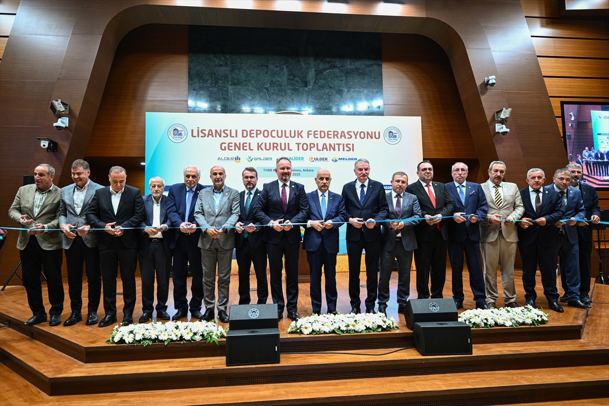 TÜLDEF'in Genel Kurulu ve Bilgilendirme Toplantısı, TOBB İkiz Kuleleri Konferans Salonu'nda...