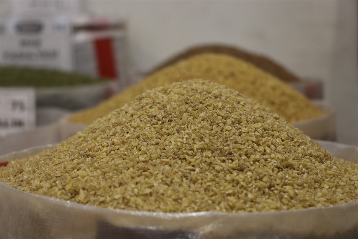 Türk gıda ürünlerine talep yılın ilk 4 ayında miktar bazında yüzde 5, değerde ise yüzde 5,5 arttı....