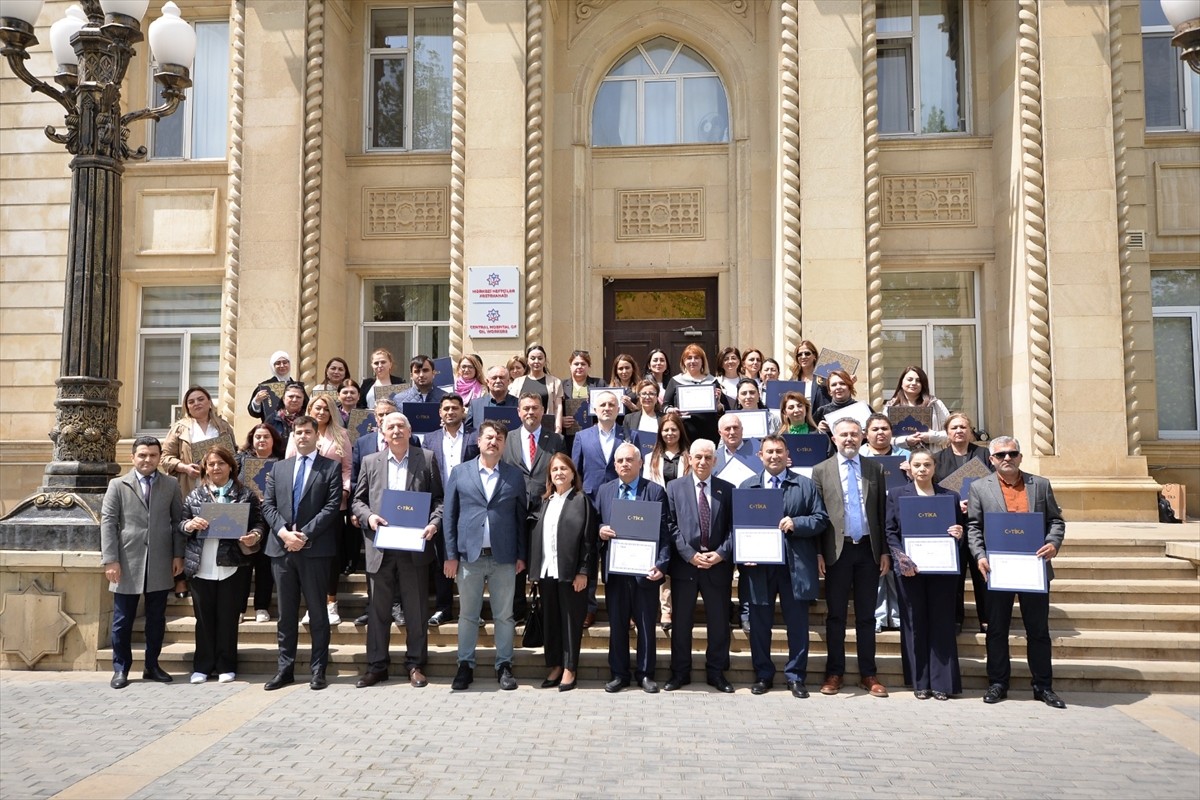 Türk İşbirliği ve Koordinasyon Ajansı Başkanlığı (TİKA), Azerbaycan'daki yanık merkezlerinde...