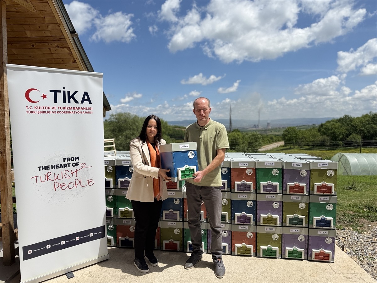 Türk İşbirliği ve Koordinasyon Ajansı Başkanlığı (TİKA), Kosova’da sürdürülebilir arıcılığı...