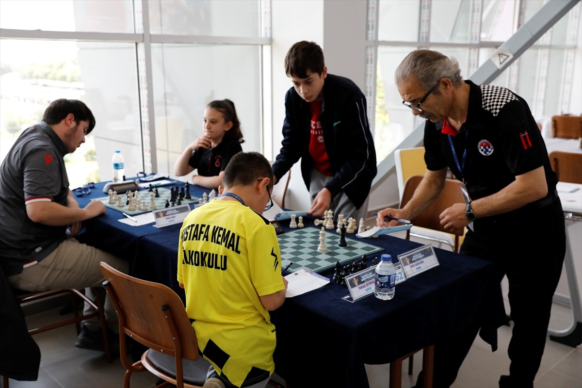 Türkiye Satranç Federasyonu tarafından 19 Mayıs Atatürk'ü Anma, Gençlik ve Spor Bayramı...