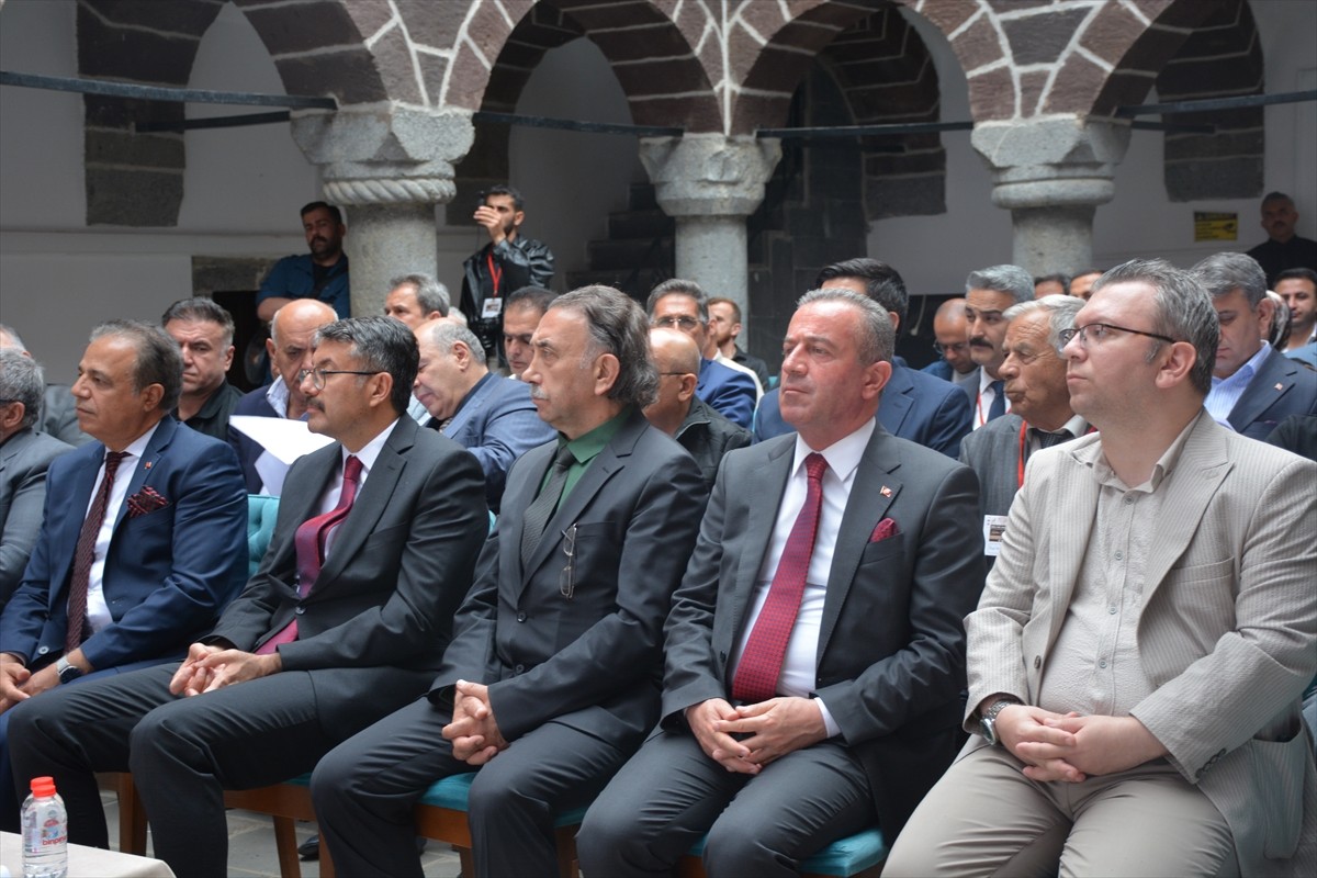 Uluslararası Üniversiteler Konseyi Başkanlığınca Hakkari'de düzenlenen "Kadim Şehir Hakkari...