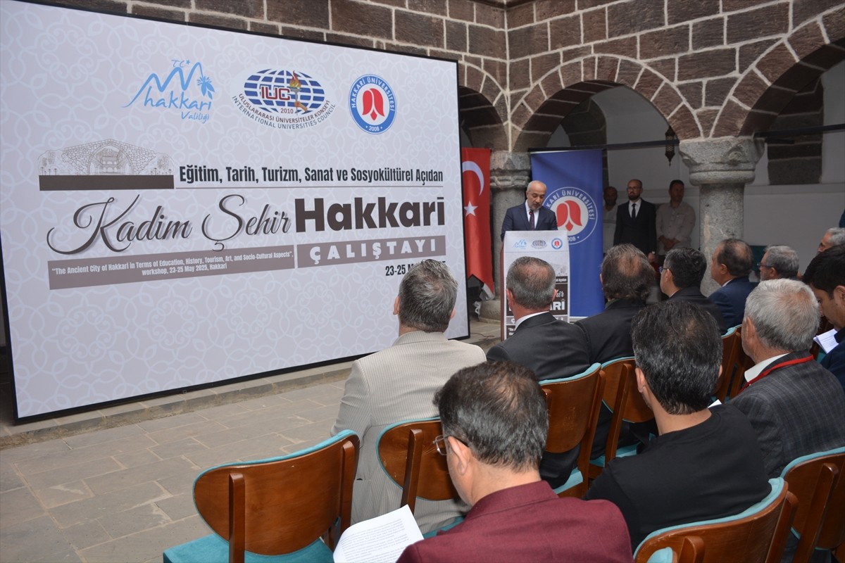 Uluslararası Üniversiteler Konseyi Başkanlığınca Hakkari'de düzenlenen "Kadim Şehir Hakkari...