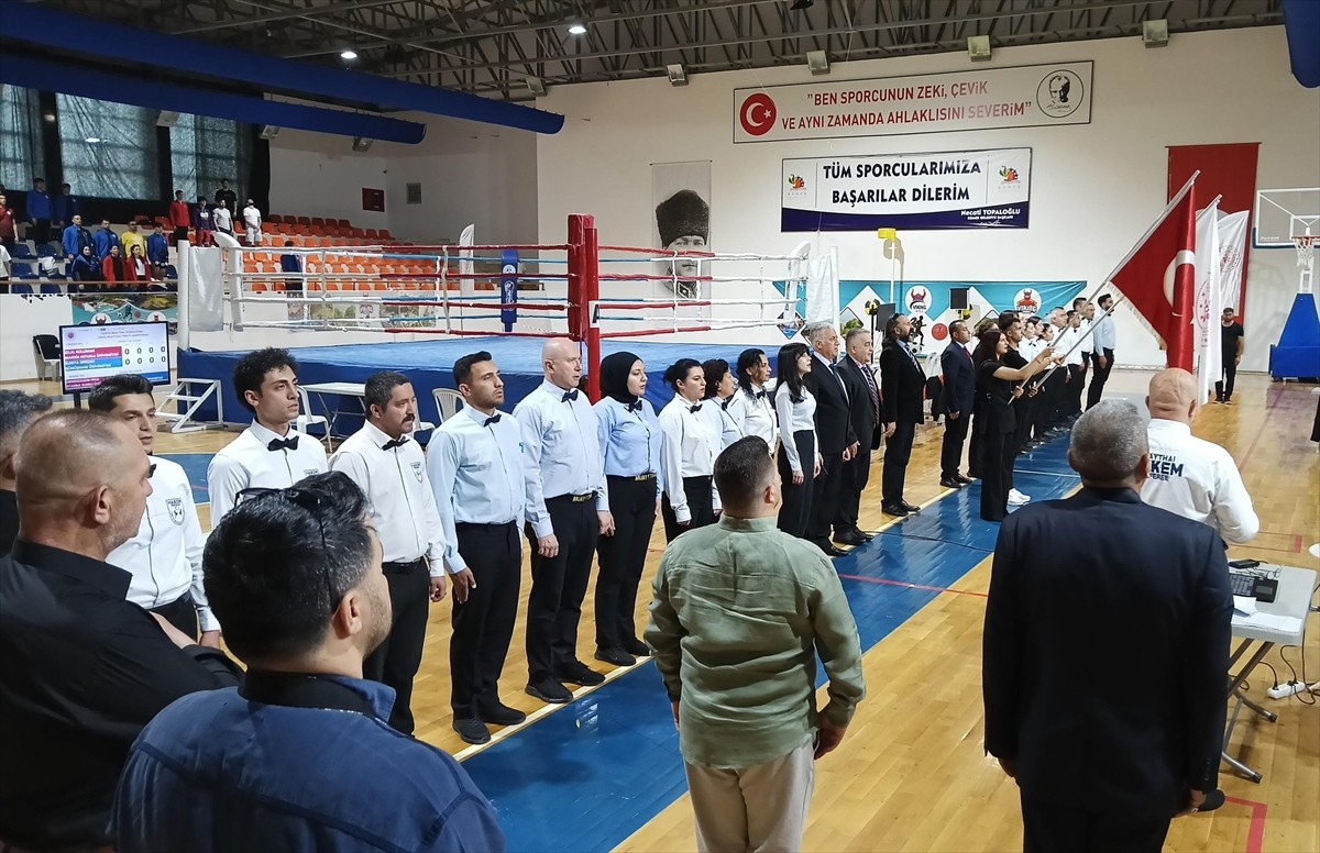 Üniversitelerarası Muaythai Türkiye Şampiyonası Antalya'da düzenlendi.