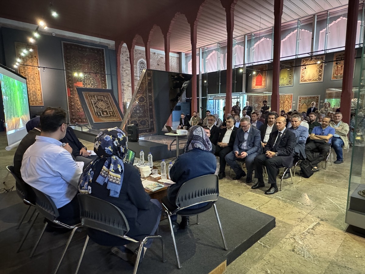 Yazma eser koleksiyonları arasında özel bir yere sahip olan Türk ve İslam Eserleri Müzesi'nin...