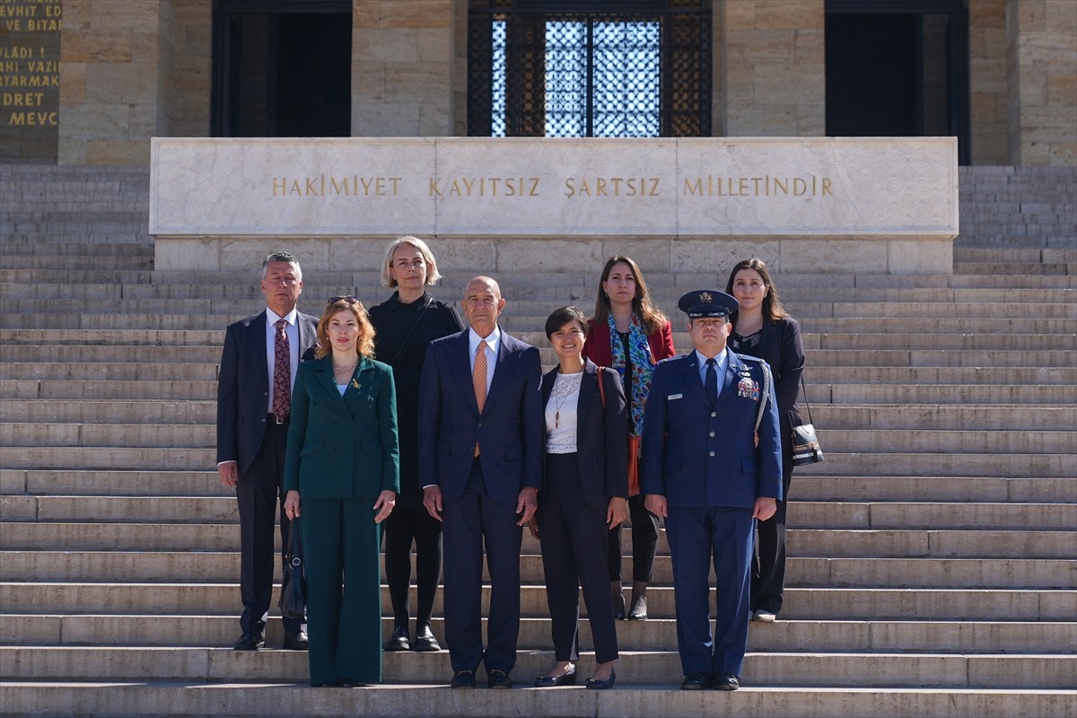 ABD'nin Ankara Büyükelçisi ve Suriye Özel Temsilcisi Tom Barrack (sol 2), görevine başlaması...