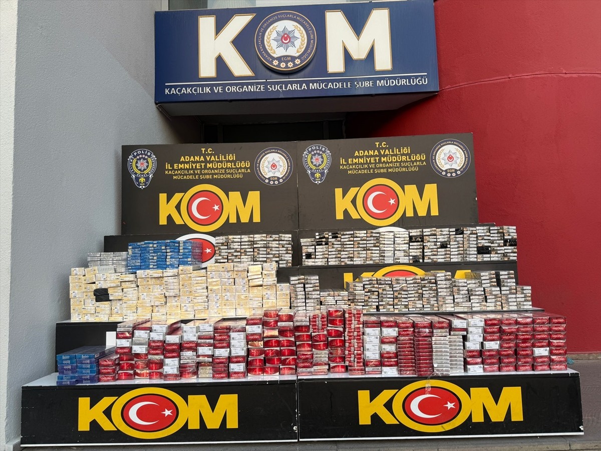 Adana'da gümrük kaçağı 9 bin 750 paket sigara ve 3 milyon 25 bin tütün doldurulmuş makaron...