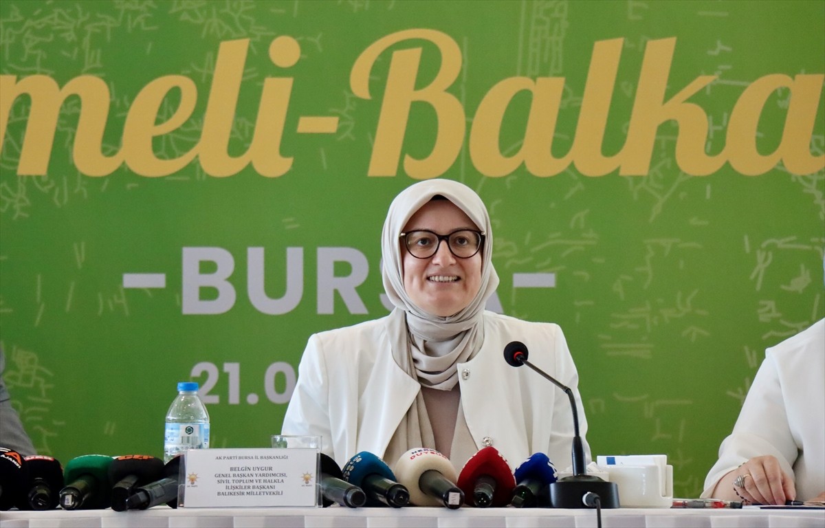 AK Parti Genel Başkan Yardımcısı Belgin Uygur, Bursa'daki Merinos Atatürk Kongre ve Kültür...