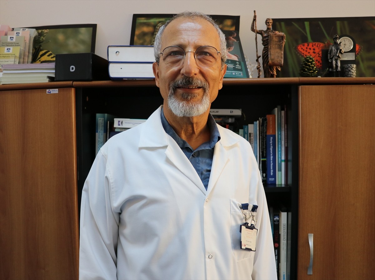 Akdeniz Üniversitesi Tıp Fakültesi Dahili Tıp Bilimleri Bölümü Deri ve Zührevi Hastalıkları Ana...