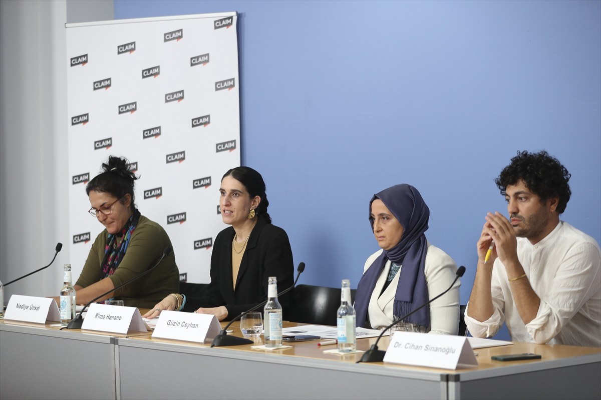 Almanya'da hazırlanan bir rapor, ülkede Müslüman karşıtı olayların sayısının 2024'te "alarm...