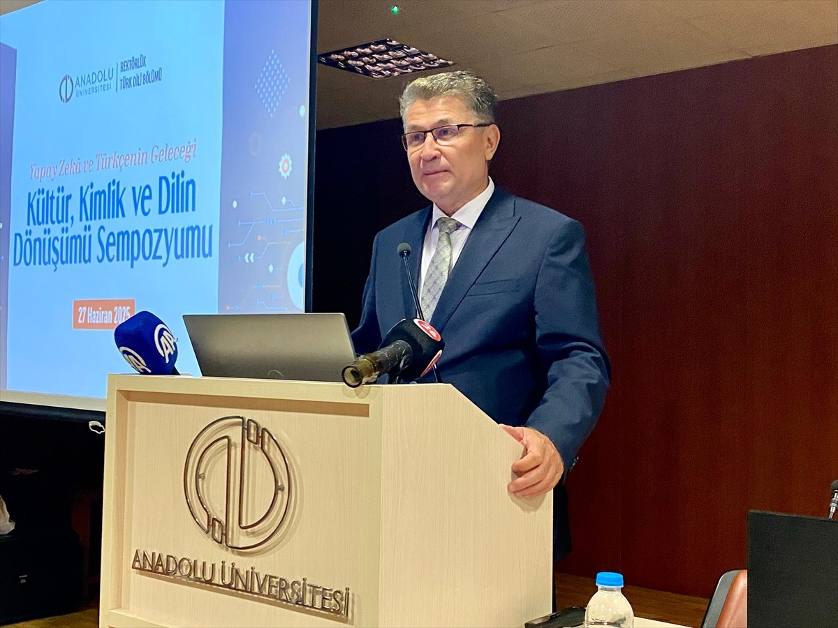  Anadolu Üniversitesi ev sahipliğinde, Yunus Emre Yerleşkesindeki Öğrenci Merkezi Nasreddin Hoca...