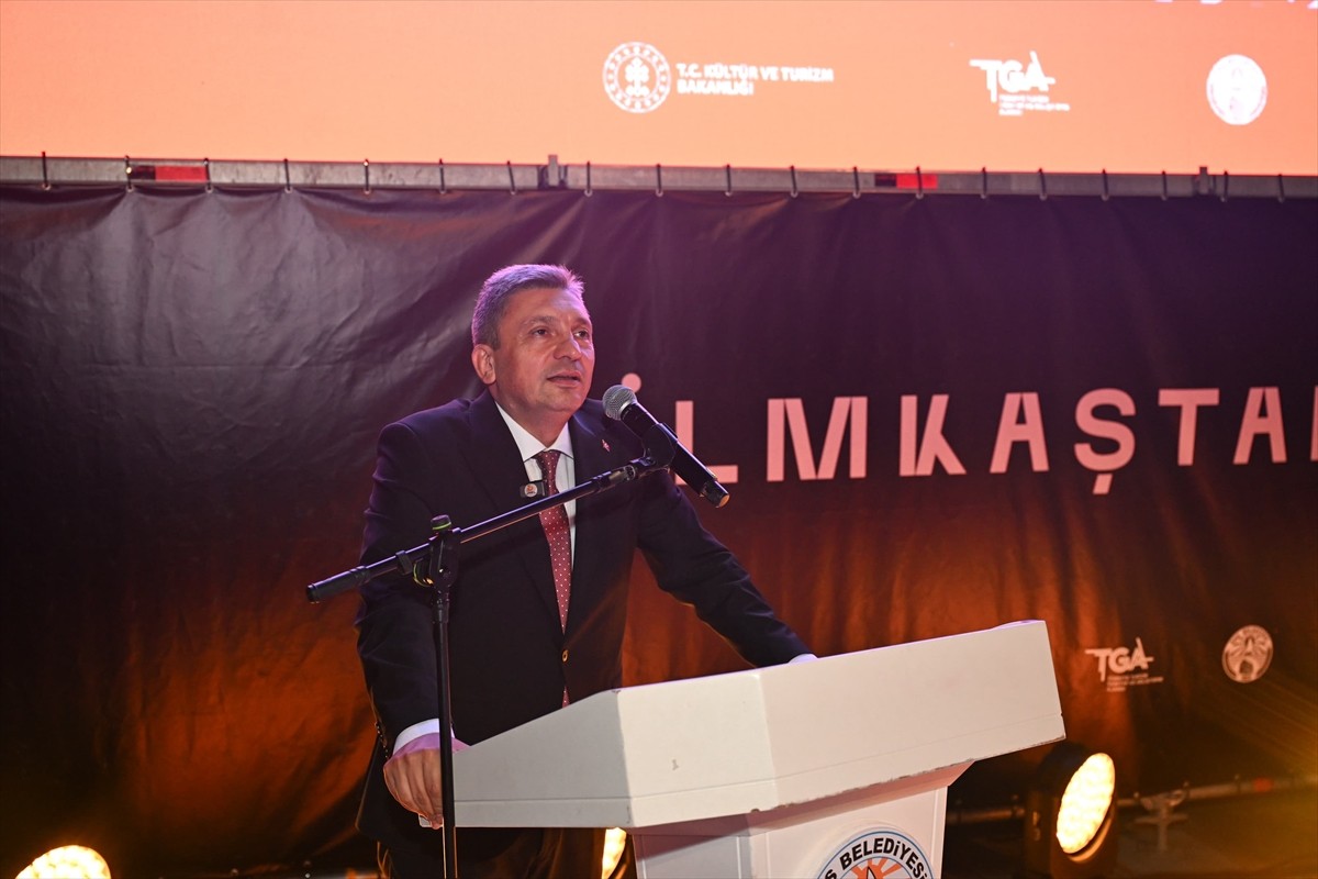 Antalya'da 4. Kaş Uluslararası Film Festivali'nin açılışı yapıldı. Kaş ilçesinde "Kaş Bir Rüya"...