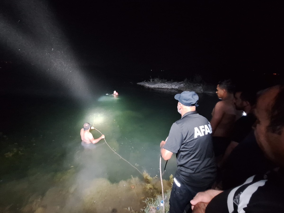 Batman'ın Kozluk ilçesinde kaybolan 13 yaşındaki çocuğun Batman Çayı'nda cansız bedeni...