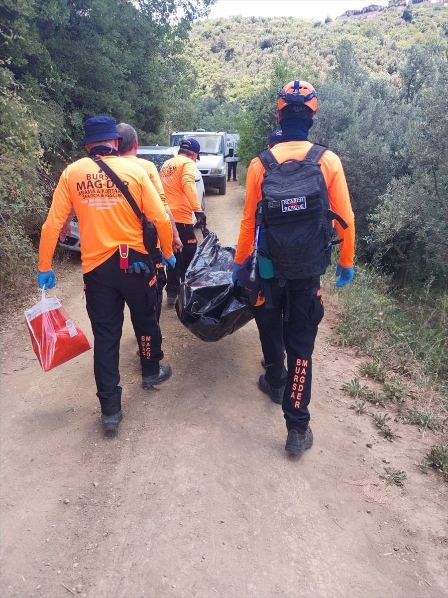 Bursa'nın Gemlik ilçesinde 5 gündür kayıp olarak aranan yaşlı kadın, ölü bulundu.