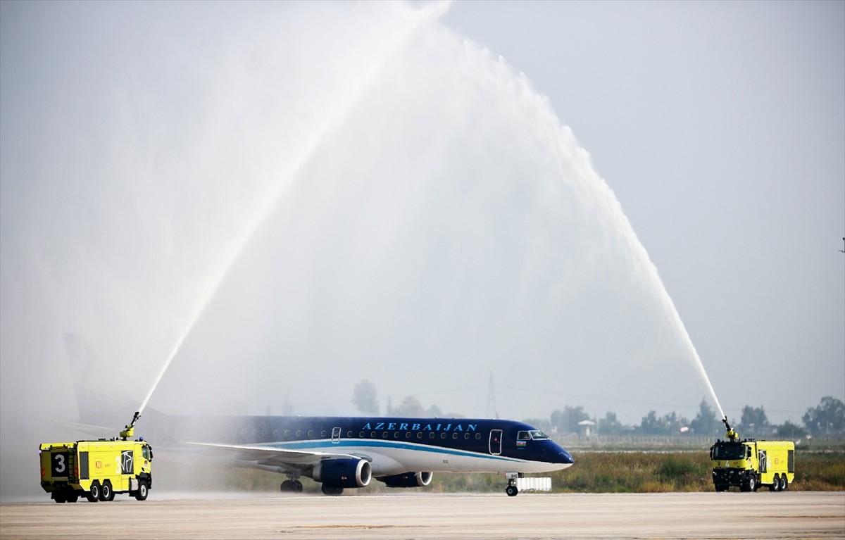 Çukurova Uluslararası Havalimanı ile Azerbaycan'ın başkenti Bakü arasında direkt uçuş seferleri...