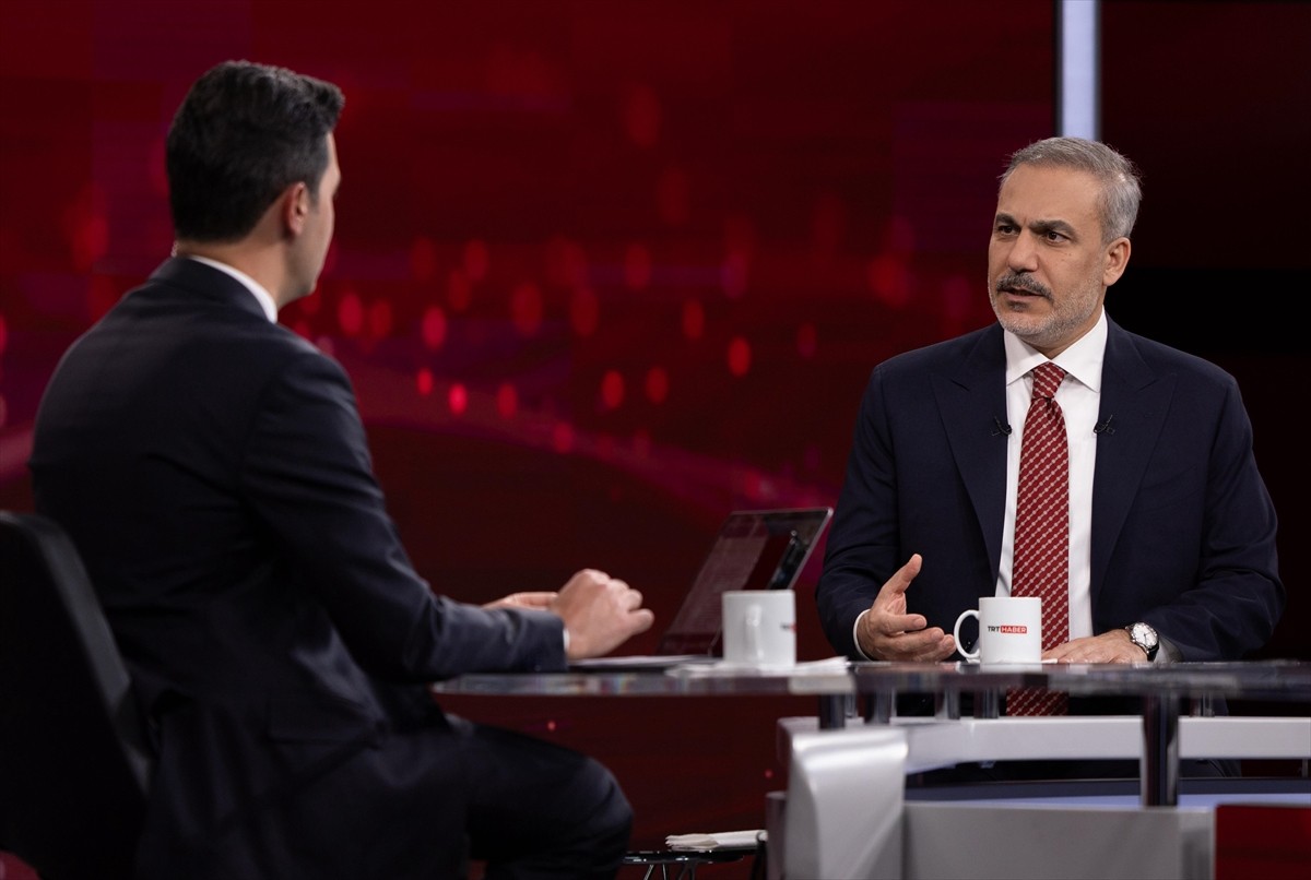 Dışişleri Bakanı Hakan Fidan, TRT Haber'de Mücahit Eker'in gündeme ilişkin sorularını...