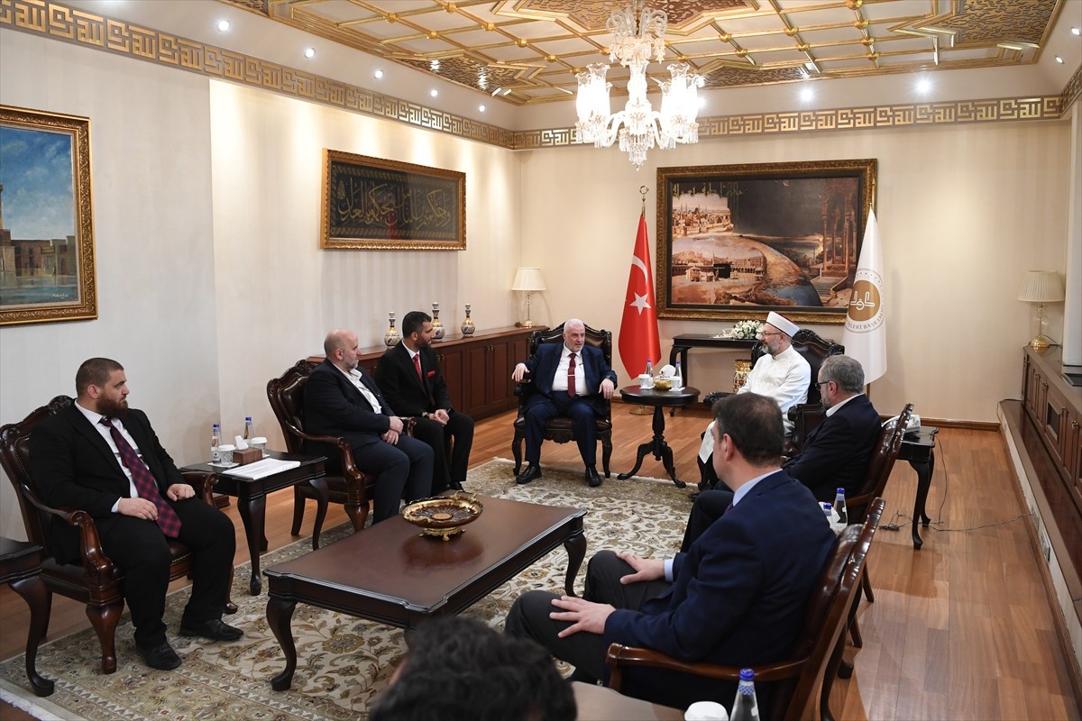 Diyanet İşleri Başkanı Ali Erbaş, Suriye Vakıflar Bakanı Muhammed Ebu El-Hayr Şükri ve...