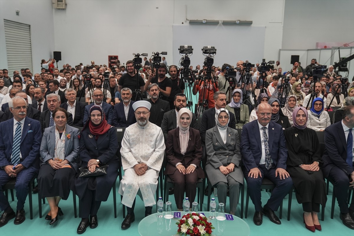 Diyanet İşleri Başkanlığı ve Türkiye Diyanet Vakfı tarafından "aile ve iyilik" temasıyla ATO...