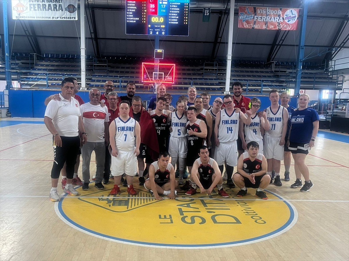 Down Sendromlular Basketbol Milli Takımı, İtalya'nın Ferrara kentinde düzenlenen SUDS Avrupa...