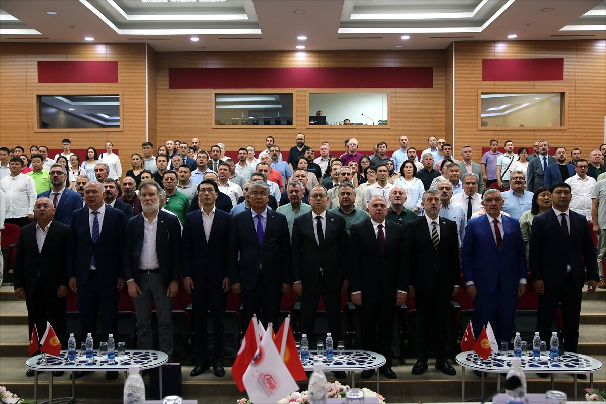 Dünyaca ünlü Kırgız yazar Cengiz Aytmatov'un ölümünün 17. yılına ithafen düzenlenen etkinlikler...