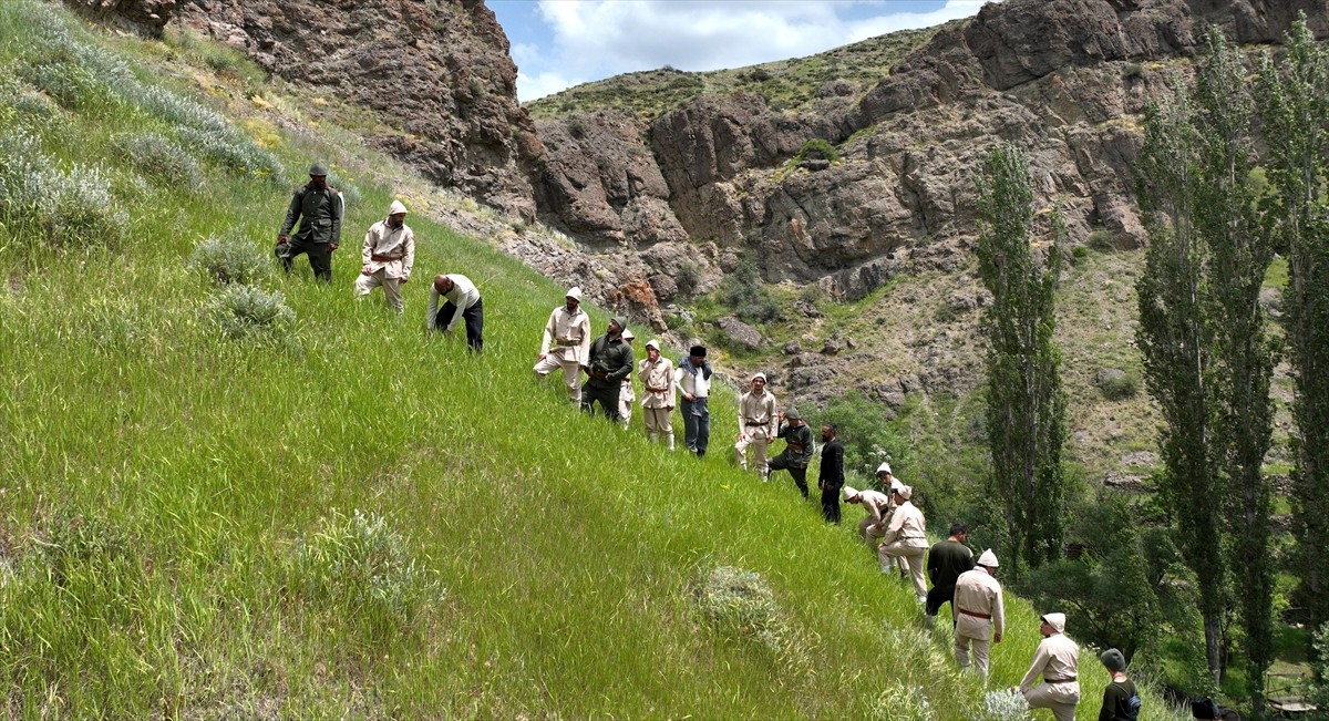 Erzurum'un Tortum ilçesinde, 107 yıl önce dağcılık ve kayak eğitmeni olan Avusturyalı bir subay...
