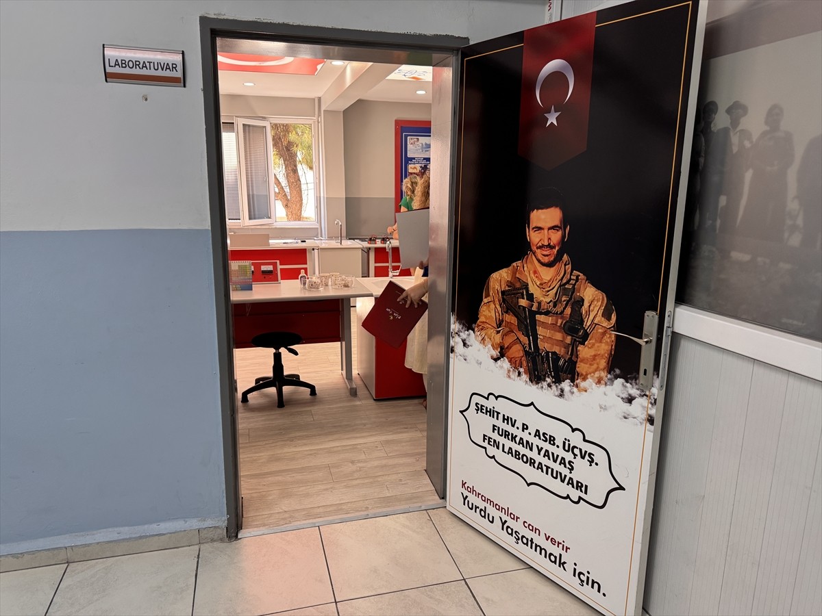 Fırat Kalkanı Harekatı'nda 2016'da şehit düşen Hava Piyade Astsubay Üstçavuş Furkan Yavaş'ın...