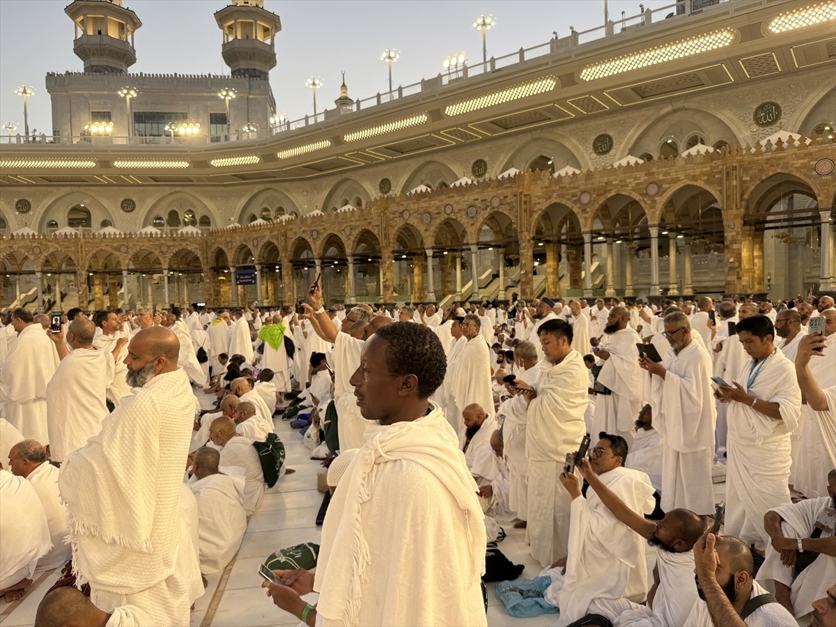 İlk kafilenin 9 Mayıs'ta yola çıkmasıyla başlayan hacı adaylarının mübarek topraklara yolculuğu...