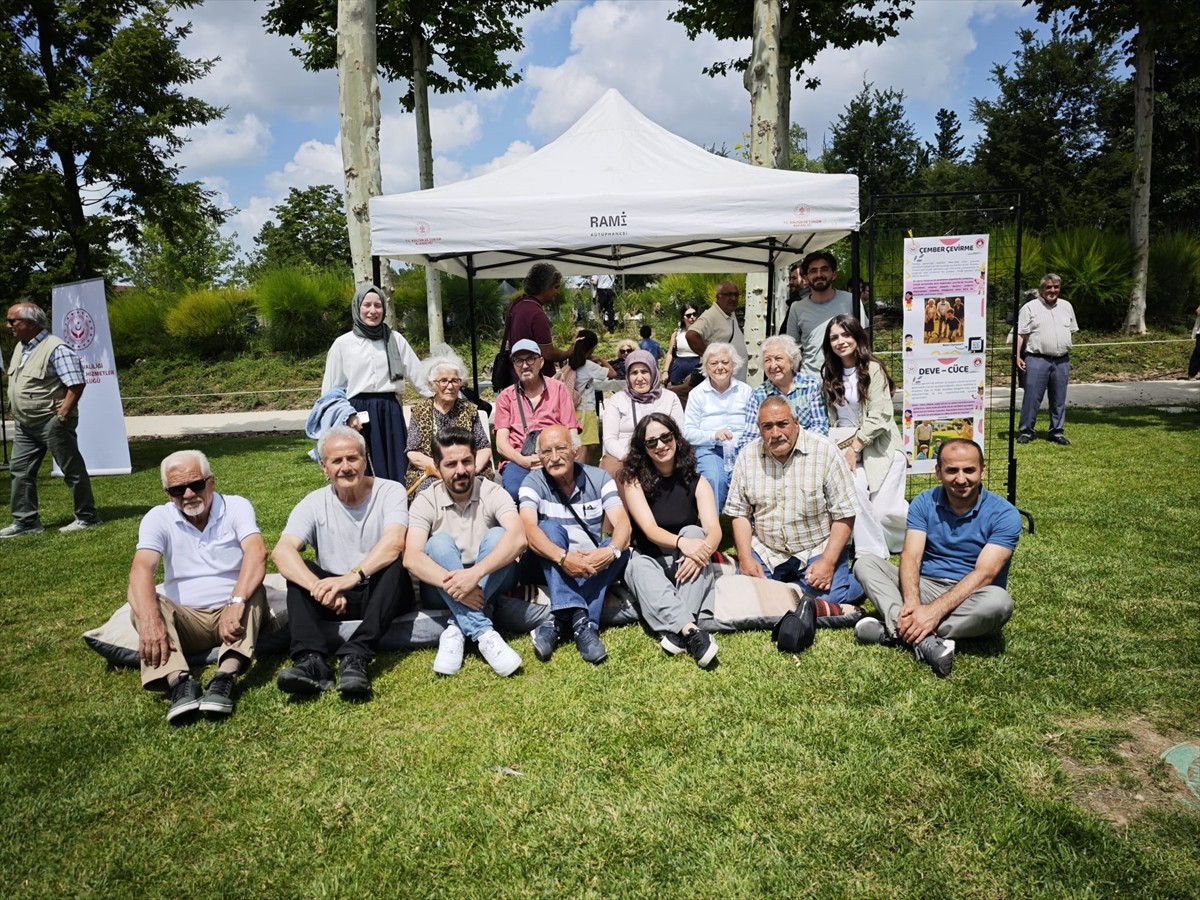 İstanbul'da aile bağlarını güçlendirmek ve kuşaklar arası etkileşimi artırmak amacıyla düzenlenen...