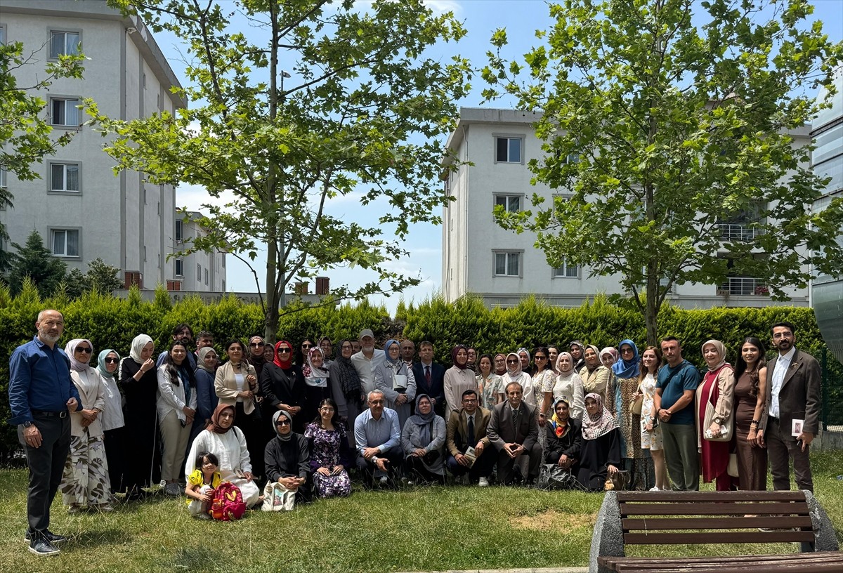 İstanbul İl Milli Eğitim Müdürlüğü bünyesinde yürütülen Anadolu Mektebi Yazar Okumaları Programı...