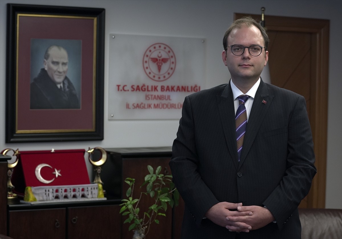 İstanbul İl Sağlık Müdürü Doç. Dr. Abdullah Emre Güner, İstanbul Valiliğine bağlı olarak İl Yüzme...