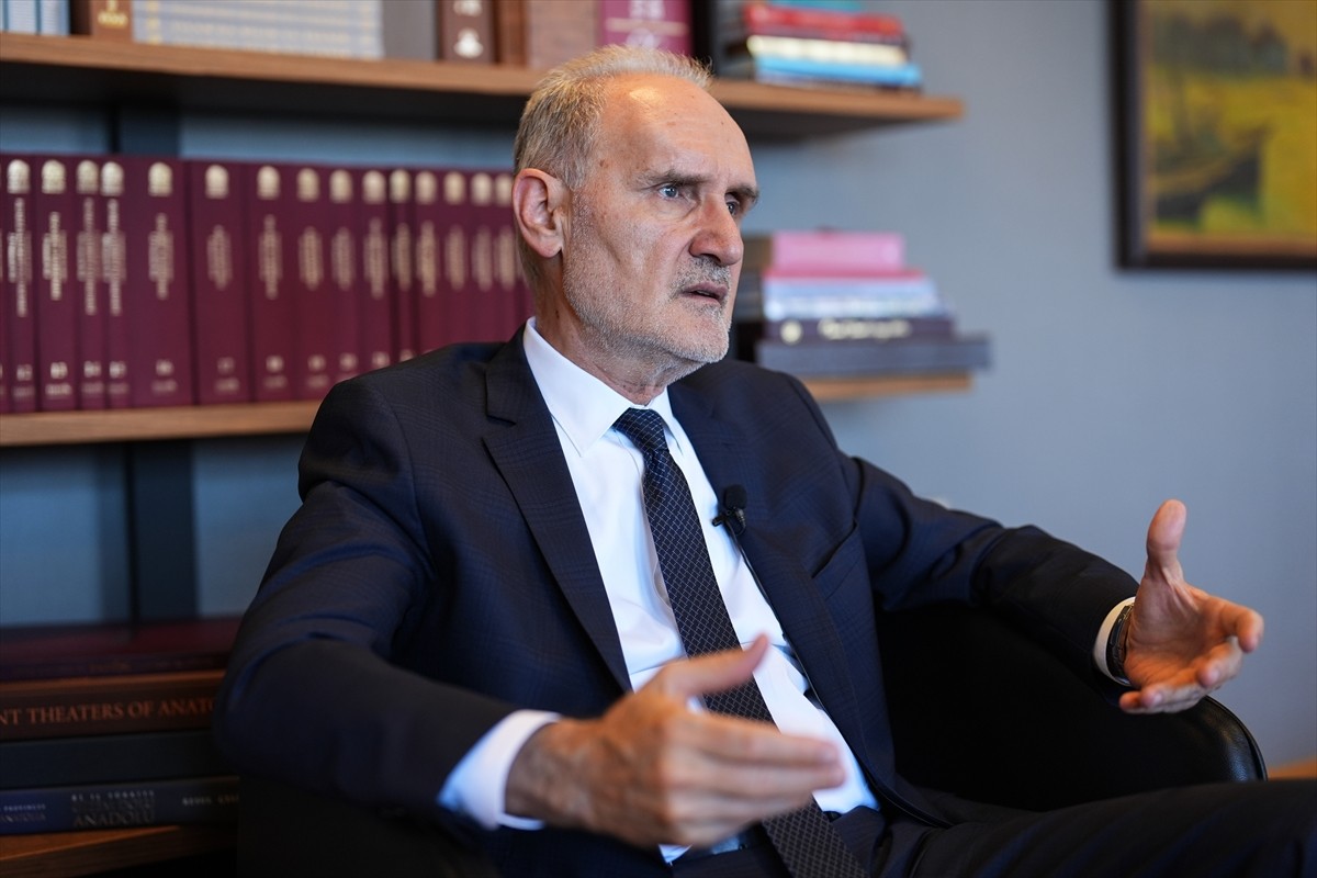 İstanbul Ticaret Odası (İTO) Başkanı Şekib Avdagiç, İsrail ile İran arasındaki gerilimi AA...