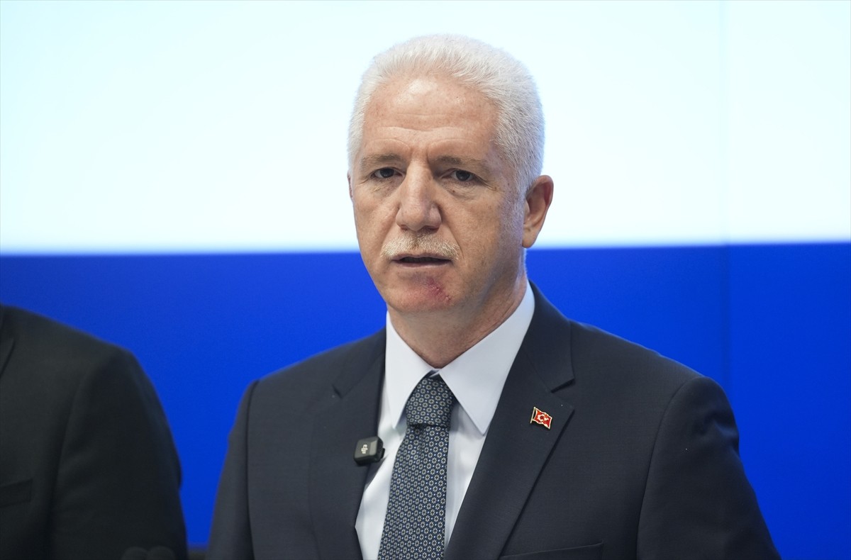 İstanbul Valisi Davut Gül, Eyüpsultan'daki İl Afet ve Acil Durum Müdürlüğünde (AFAD) düzenlenen...