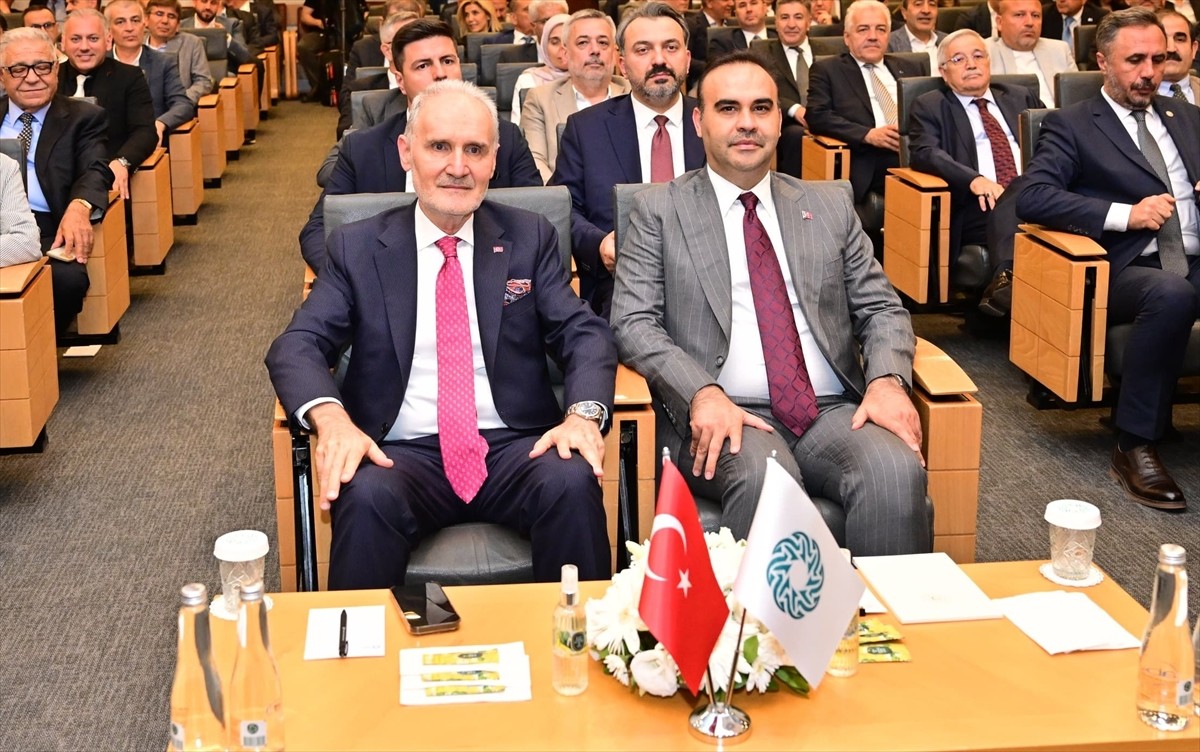 İTO'dan yapılan açıklamada, İstanbul Ticaret Odası (İTO) Başkanı Şekib Avdagiç'in odanın haziran...