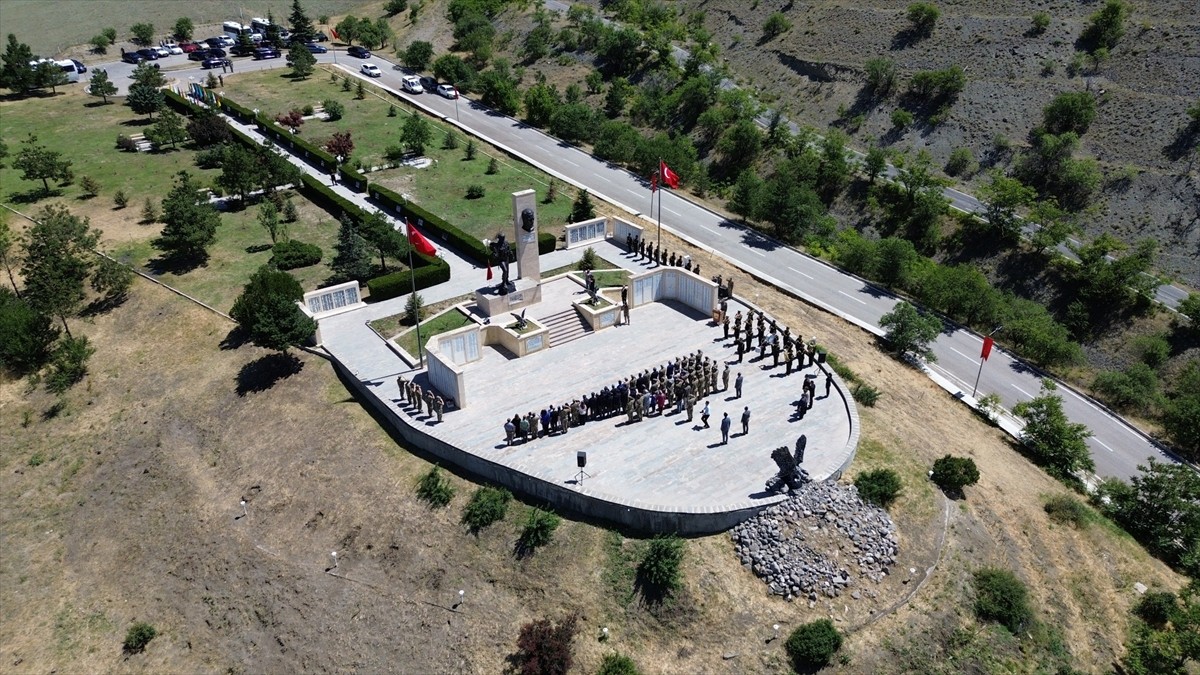 Kara Kuvvetleri Komutanlığı’nın 2234. kuruluş yıl dönümü münasebetiyle restore edilen 3. Ordu İç...