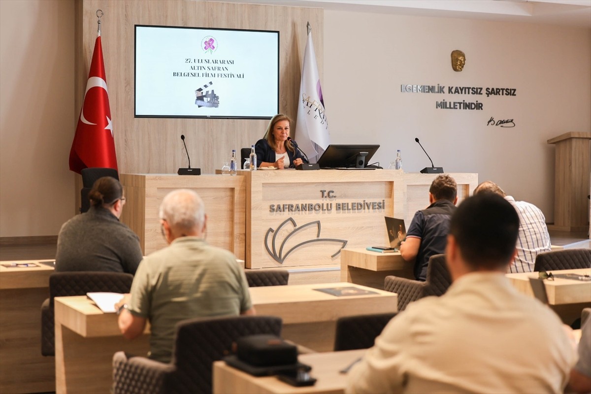 Karabük'ün Safranbolu ilçesinde düzenlenen "Uluslararası Altın Safran Belgesel Film Festivali'nin...